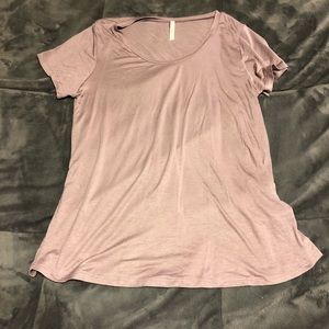 Pale magenta float tee